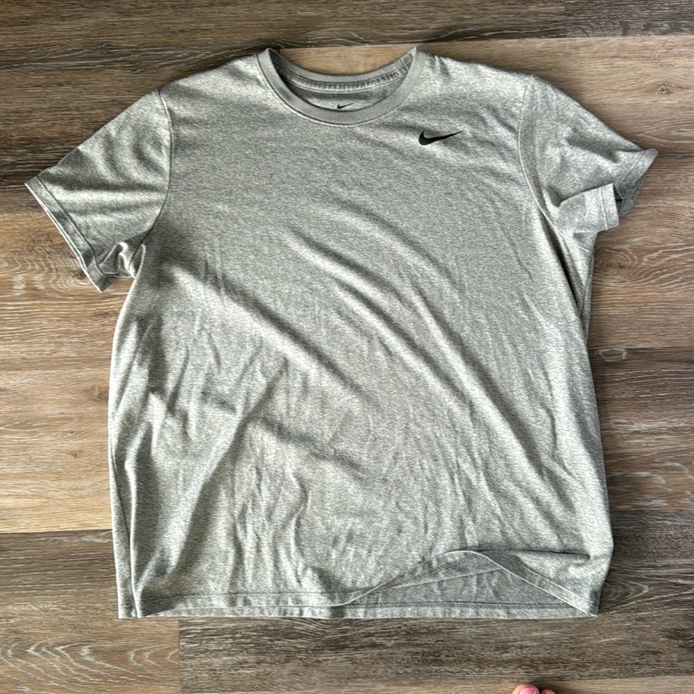 Nike dry fit t